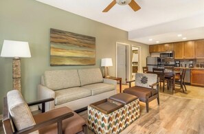 Living area - Luxury Grand Vacation Stay in Woody South Tahoe (South Lake Tahoe)