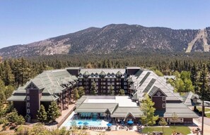 Exterior - Luxury Grand Vacation Stay in Woody South Tahoe (South Lake Tahoe)