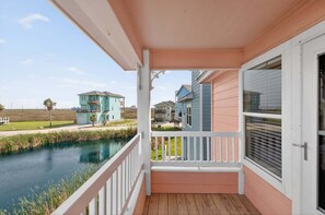 Property grounds - Four Winds | Pond Views + Coastal Charm! (Port Aransas)
