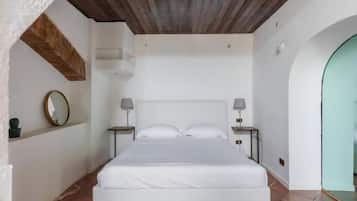 2 chambres, fer et planche à repasser, draps fournis