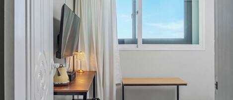 Basic Room, 1 Bedroom (302 (Ocean View, No Pets Allowe))