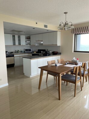 Dining - Travel Nurses; 3-bedroom+1 condo in Guam, all amenities/car
15m to all hospitals (Mangilao)