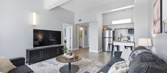 Walkable Downtown SLC -- Cozy Apartment