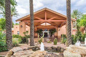 Exterior - Luxury Grand Vacation Stay in Lovely Scottsdale (Scottsdale)