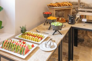 Dining - LA RAMBLA HOTEL (Cusco)