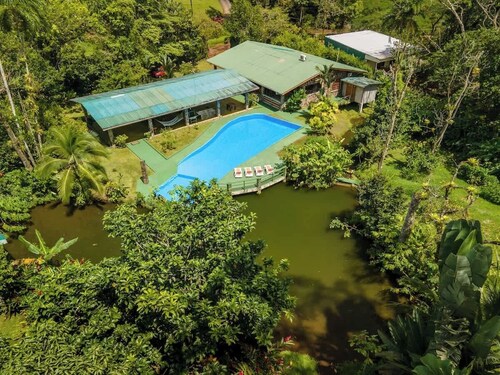 Mystic Waters Retreat Villa 3BR