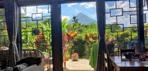Dining - Volcano View Oasis Arenal 2BR (San Ramón)