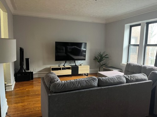 Terrific 1-bedroom apartment in charming East Orange perfect for stays