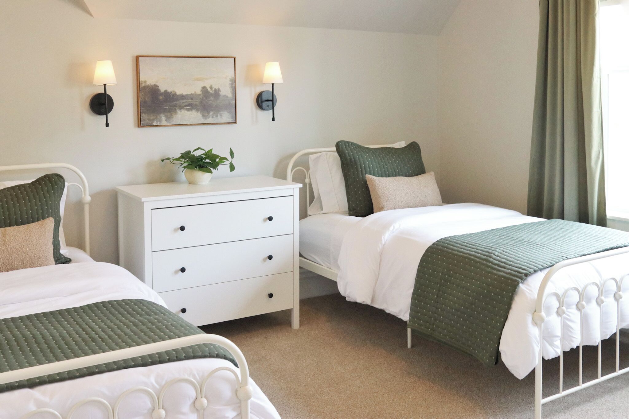 Desk, iron/ironing board, travel cot, free WiFi