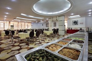 تناول الطعام