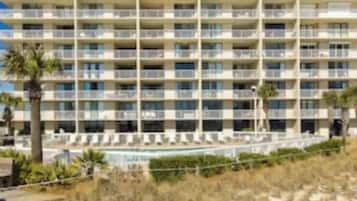 Apartment, 3 Bedrooms, Accessible, Patio | Exterior