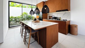 Deluxe Villa, Pool View | Private kitchen - Aquamarine Villa 8A (Canggu)