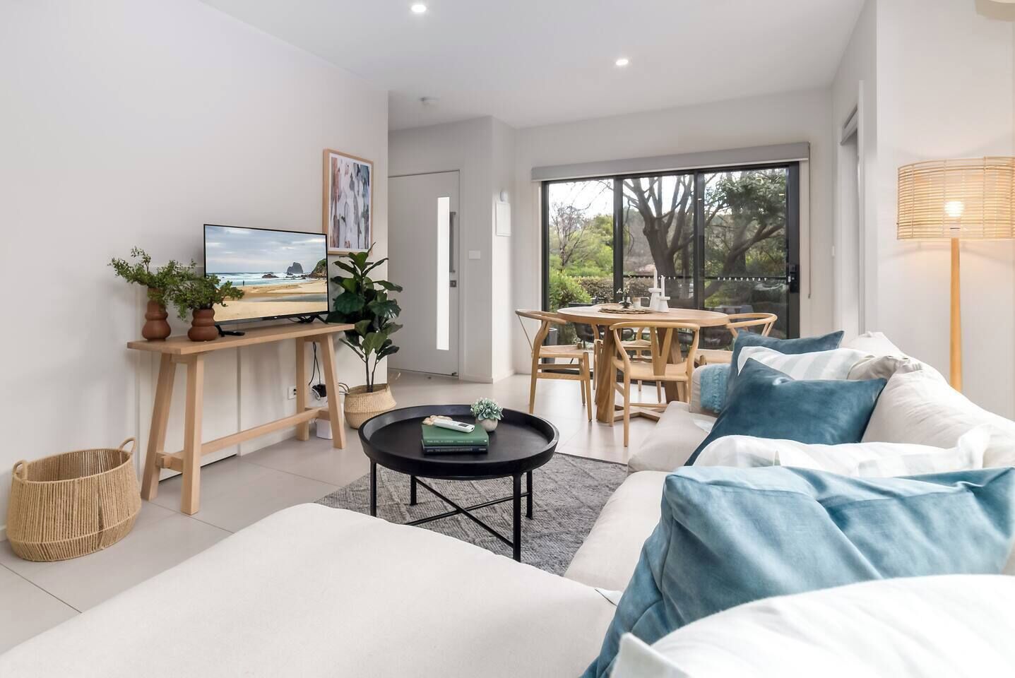 2br 2bath Townhouse In Garran - Canberra