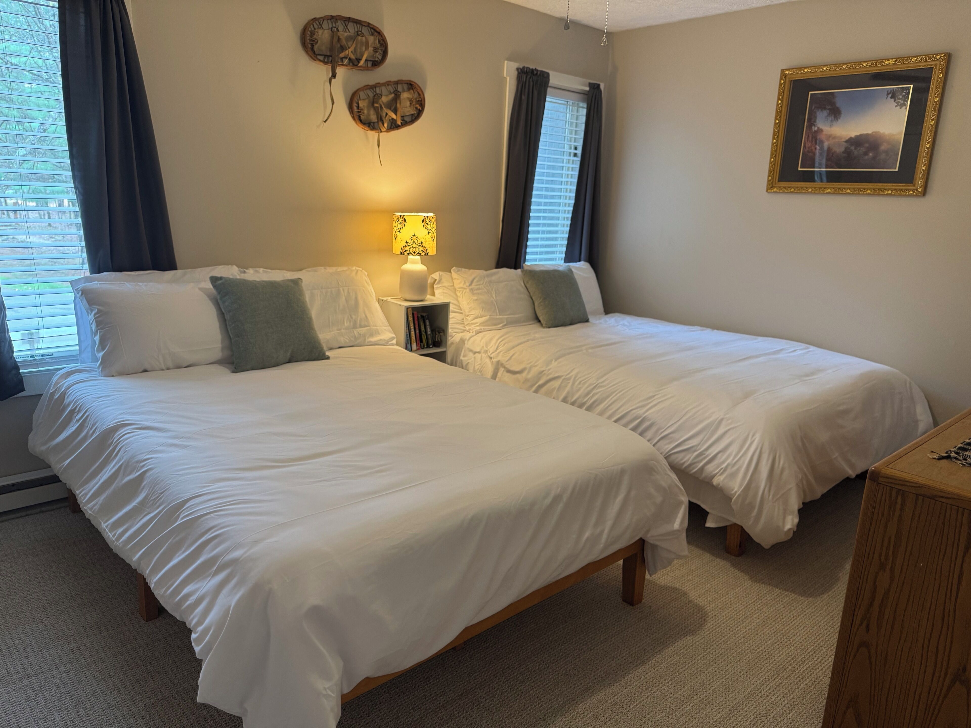 2 bedrooms, iron/ironing board, free WiFi, bed sheets