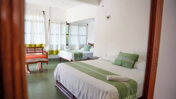 Classic Quadruple Room, Multiple Beds