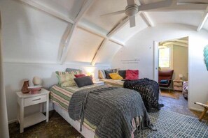 3 dormitorios, tabla de planchar con plancha, wifi y ropa de cama