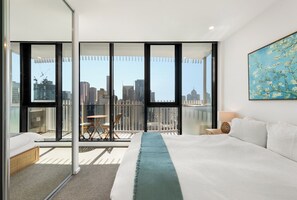 2 Schlafzimmer, Schreibtisch, Bügeleisen/Bügelbrett, kostenloses WLAN