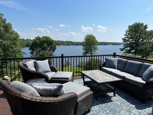 Norwood Lakefront Oasis - Whole House 3 Bedroom