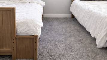 WiFi, bed sheets