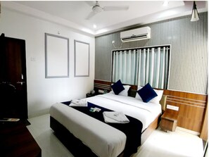 Room - Hotel Kiara Govind Park (Shirdi)