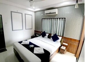 Room - Hotel Kiara Govind Park (Shirdi)