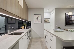 Private kitchen - TwentyNine - 1 bedroom apartment (Fingal)