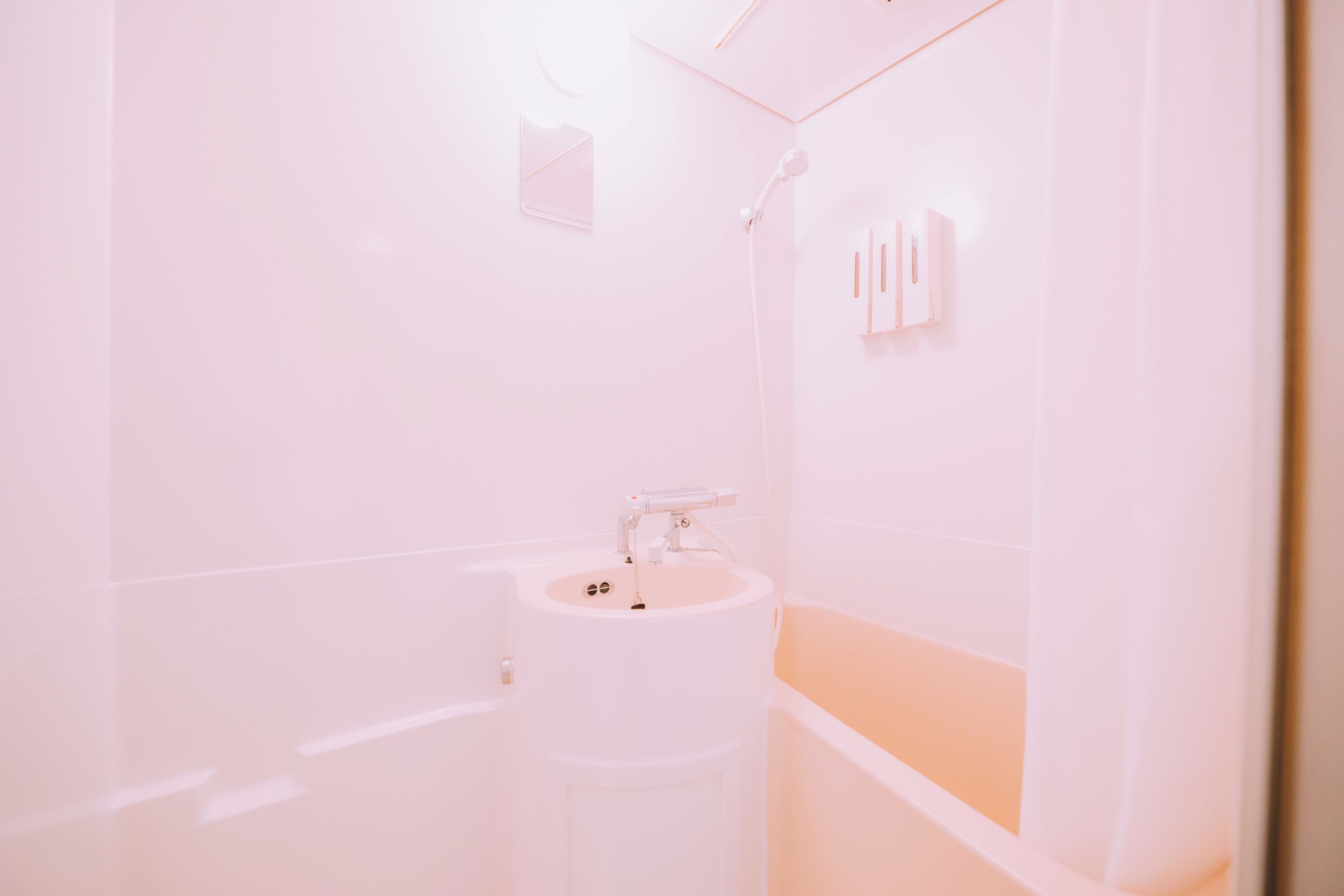 Apartment, Non Smoking | Bathroom | Combined shower/tub, hair dryer, slippers, towels