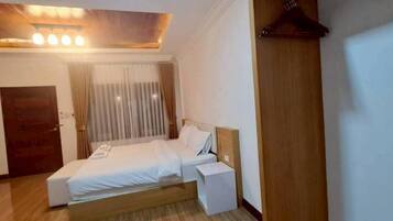 Habitación estándar, 1 cama de matrimonio grande | Wifi gratis y ropa de cama