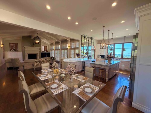 Tuscan Vineyard Estate: Luxurious 5-bed 5-bath pool+spa SJC/SFO/Santa Cruz beach