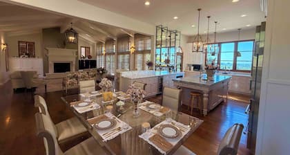 Tuscan Vineyard Estate: Luxurious 5-bed 5-bath pool+spa SJC/SFO/Santa Cruz beach
