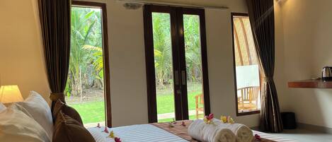 Casa de campo, balcón, vistas al jardín | Wifi gratis y ropa de cama