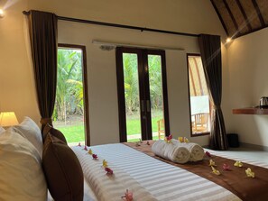 Casa de campo, balcón, vista al jardín | Wifi gratis y ropa de cama 