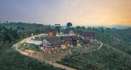 HILL SEASONS RESORT AND SPA