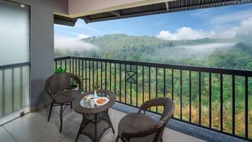 Suite, Mountain View | Outdoor dining