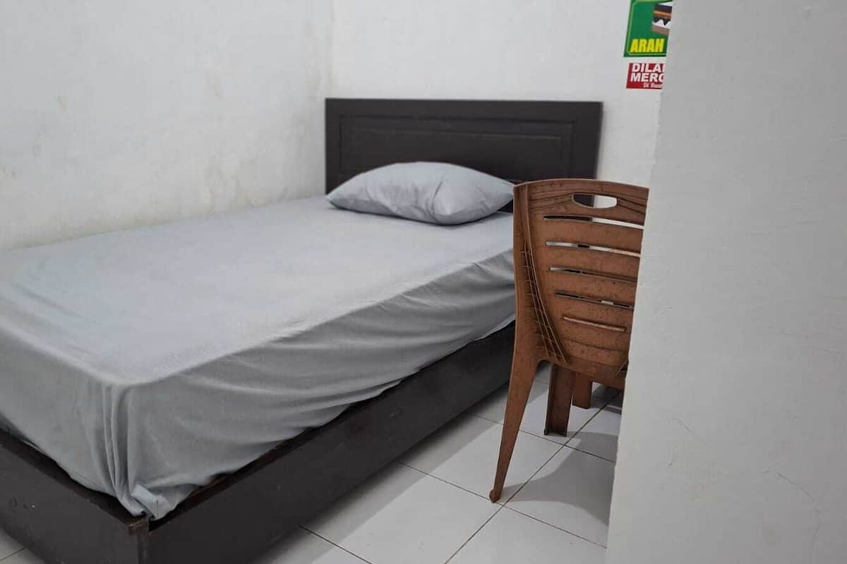 Standard Single Room | Free WiFi