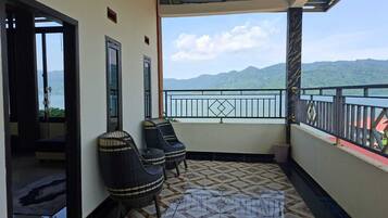 Deluxe Double Room, Sea View | Balcony view
