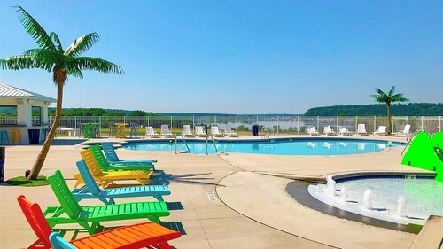 Coconut Cove RV Resort