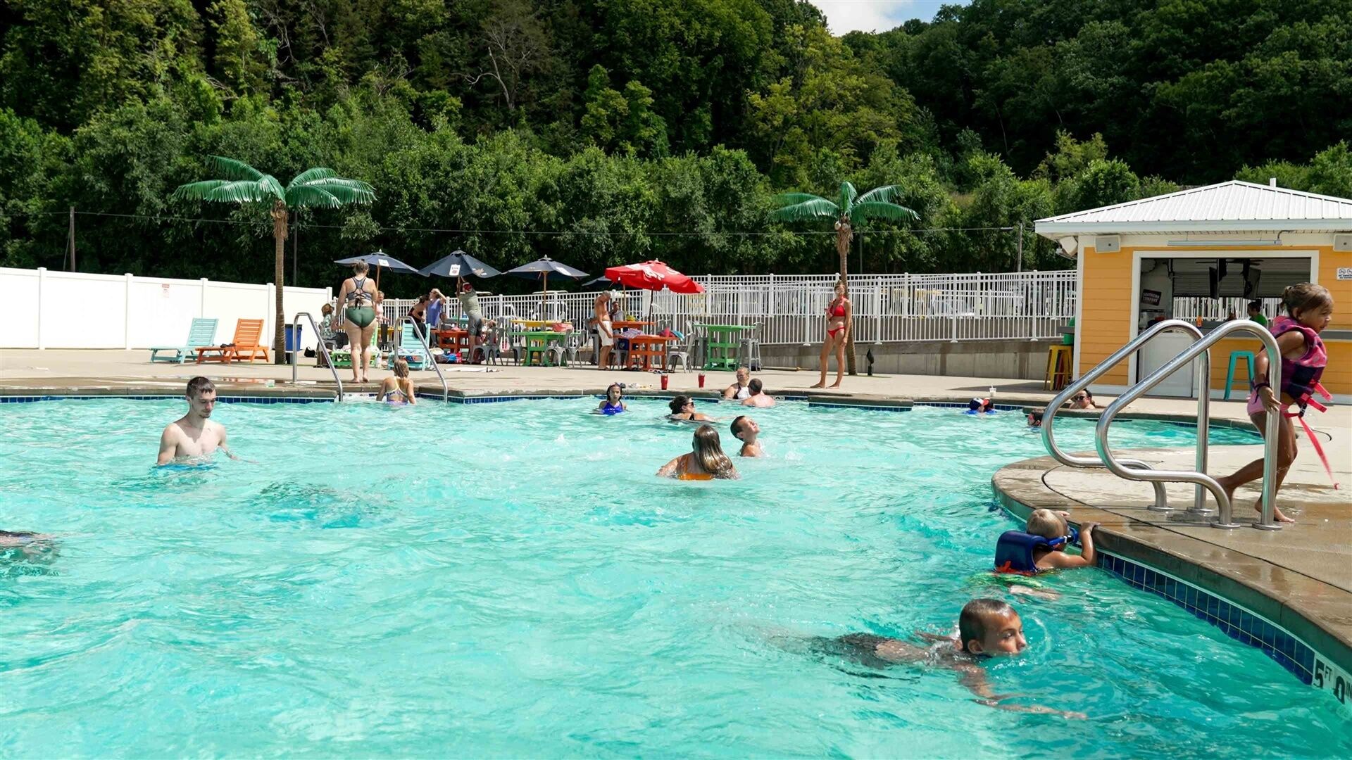 Utomhuspool