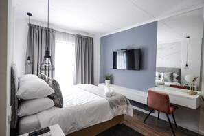 Chambre classique double | Bureau, espace de travail pour ordinateurs portables