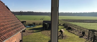 Large 120sqm apartment in a quiet, secluded location in the countryside with garden/loggia
