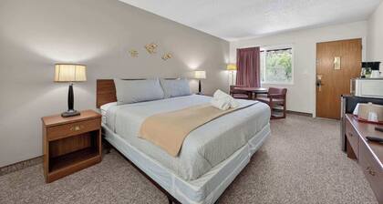 Eagle Motel Room 224