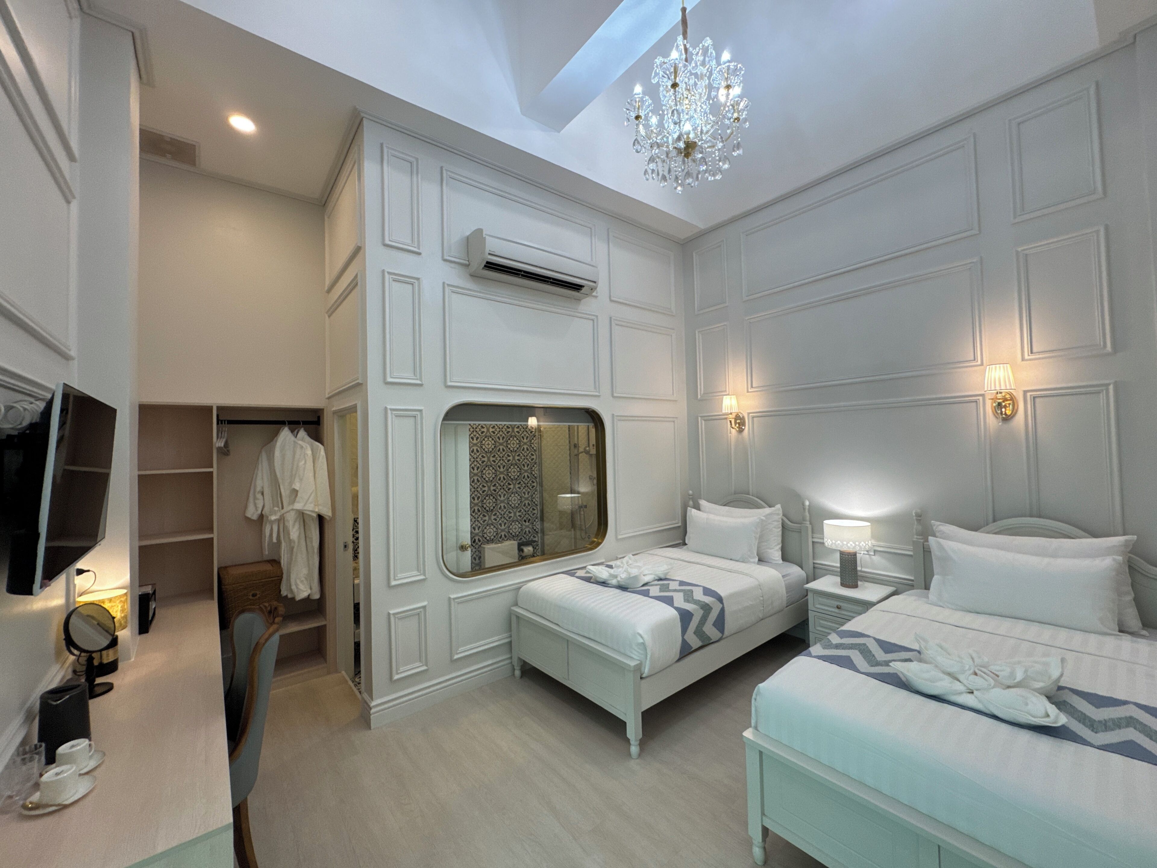 Premium bedding, down duvets, pillow-top beds, desk
