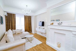 Apartemen, 1 kamar tidur, akses difabel, balkon | Ruang keluarga