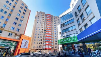 Apartment, 1 Bedroom, Accessible, Balcony | Exterior