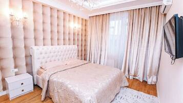 2 bedrooms