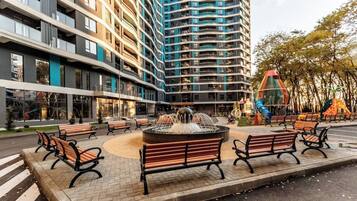 Apartment, 2 Bedrooms, Accessible | Property grounds
