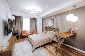 3 bedrooms - Oasis Vista Escape With Terrace (Chișinău)