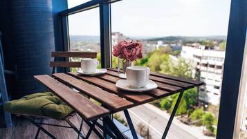 Apartment, 2 Bedrooms, Accessible, Balcony | Balcony