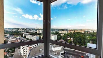 Apartment, 2 Bedrooms, Accessible, Balcony | Interior