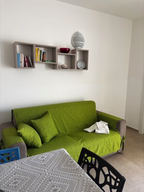 TV, books